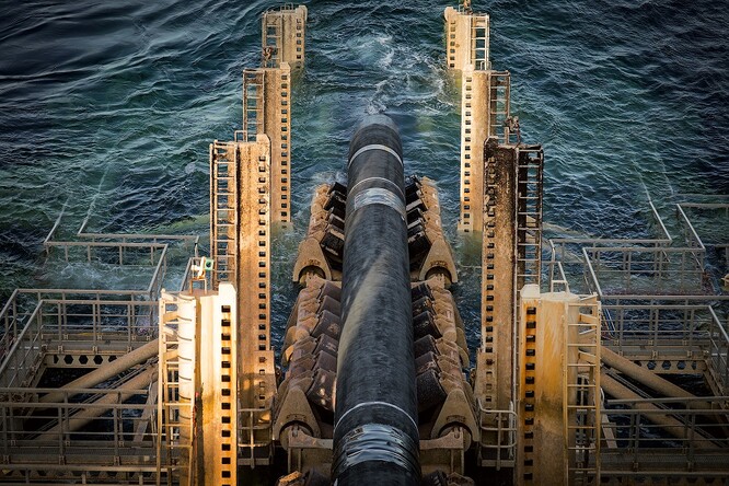 Plynovod, který má přivést ruský plyn do Evropské unie, je z více než 90 procent dokončen. Ruská státní energetická firma Gazprom a její západní partneři doufají, že ho dokončí letos. Převážná část zbývajících pracích se odehrává v hlubokých vodách u pobřeží Dánska a bude velmi obtížná.
