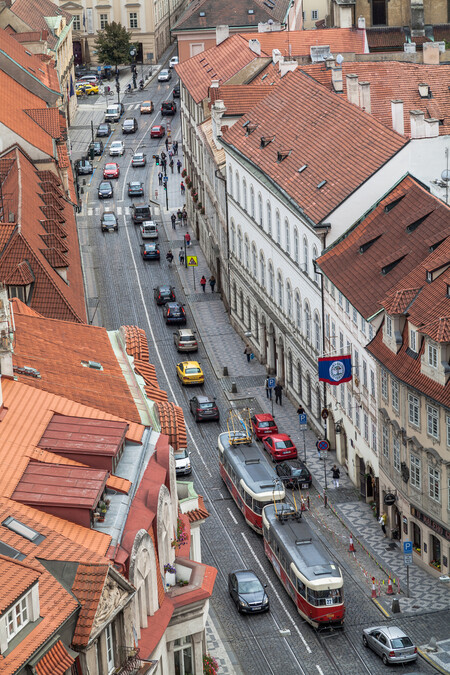 Velkou většinu emisí v Praze produkuje právě doprava.