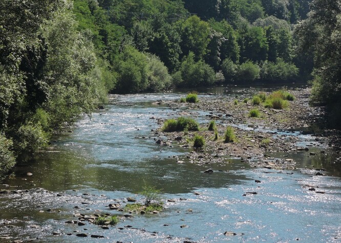 Řeka Bečva za sucha. Ilustrační snímek.