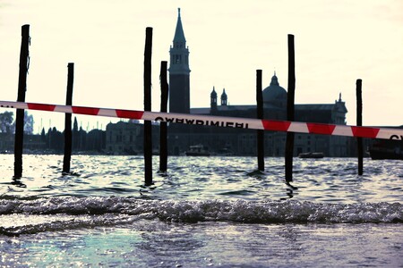 Momentálně zatopené centrum Benátek není zrovna dobrým příkladem působení klimatických změn, ale spíše ničivých důsledků neřízeného cestovního ruchu a k zástavbě nešetrné infrastruktury. / Ilustrační foto