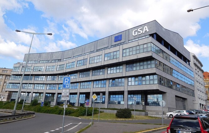 Agentura EUSPA, dříve Agentura pro evropský globální navigační družicový systém, známá také jako agentura GSA, sídlí v Praze od roku 2012.