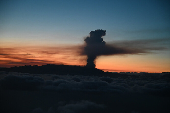 Experti v počátcích erupce odhadovali její trvání na několik týdnů až tři měsíce, odhady zatím nijak nezpřesnili.